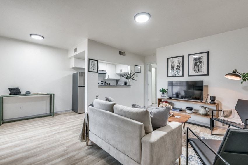 Parea Oak Lawn Apartments, 4503 Lake Avenue, Dallas, TX RentCafe